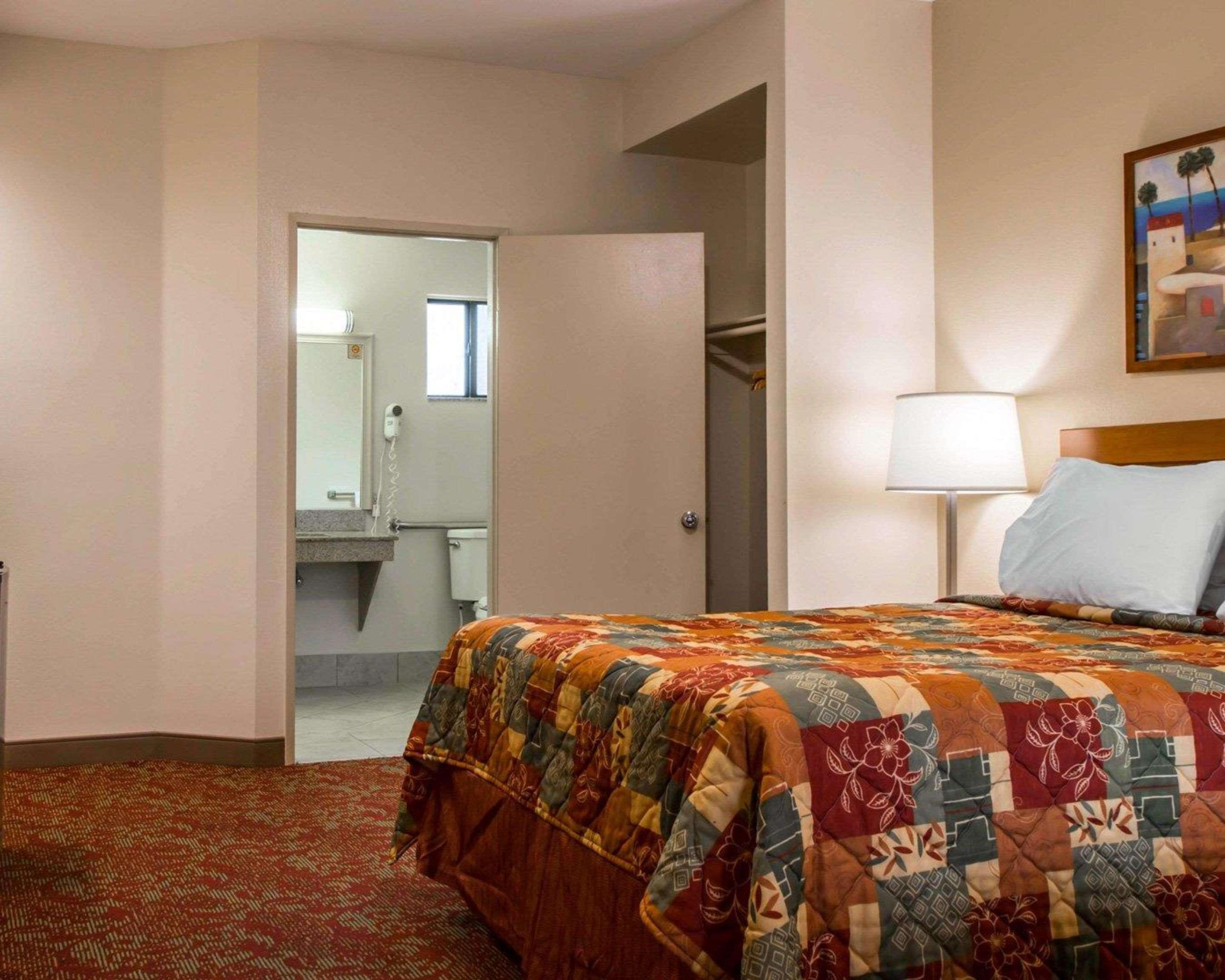 Rodeway Inn Encinitas North Esterno foto